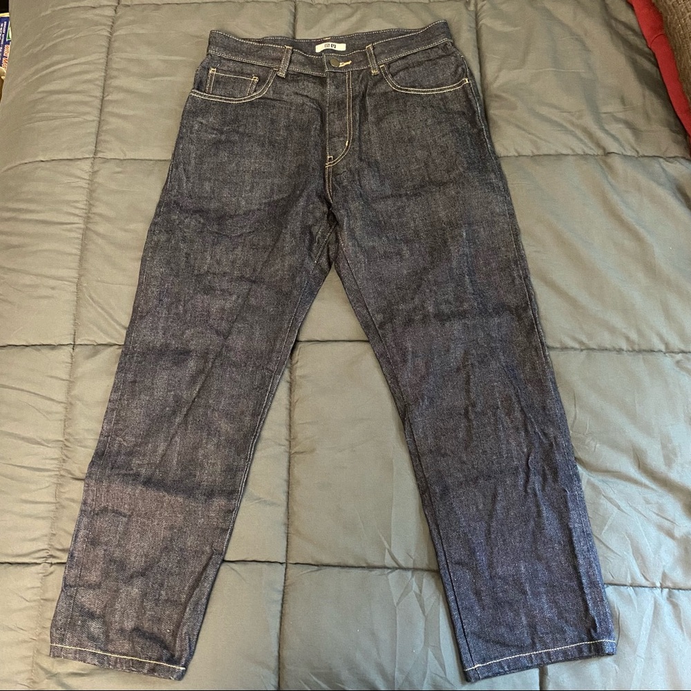 Uniqlo Dark Wash Selvedge Straight Fit Jeans (30)